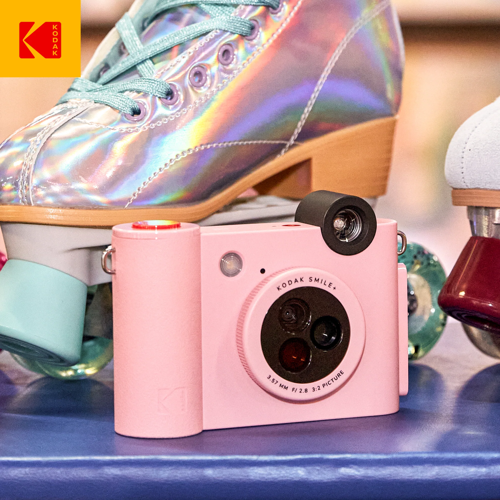 KODAK Smile+ Wireless Digital Instant Print Camera with Effect-changing Lens - Pink 7 KODAK Smile+ Wireless Digital Instant Print Camera with Effect-changing Lens - Pink